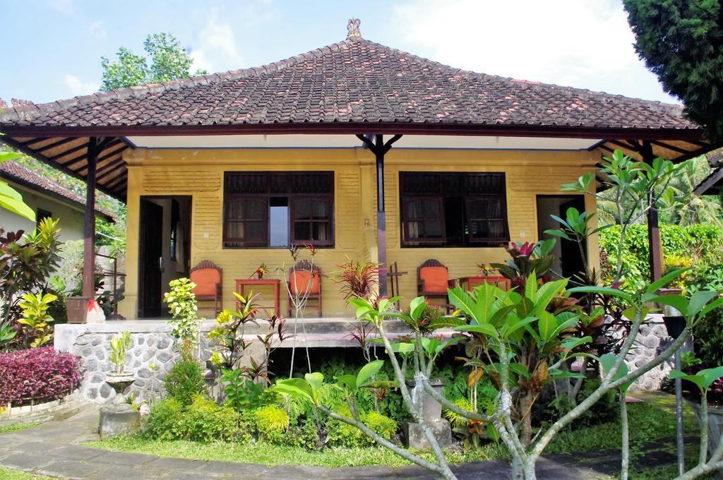 Rijasa Homestay Каранґасем Екстер'єр фото