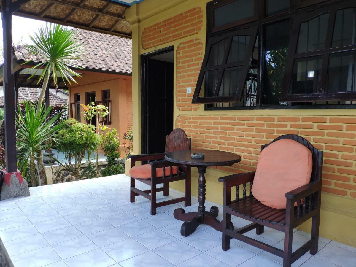 Rijasa Homestay Каранґасем Екстер'єр фото